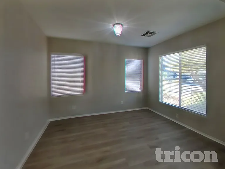 4432 Santa Clarita Ave — Photo 15