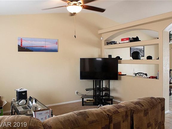 3rd image of 4626 Wild Oak Way