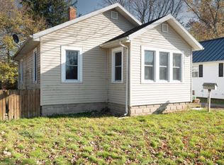 513 N 4th St, Sturgis, MI 49091