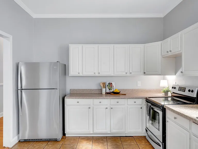21 Bates Ave NE — Photo 6