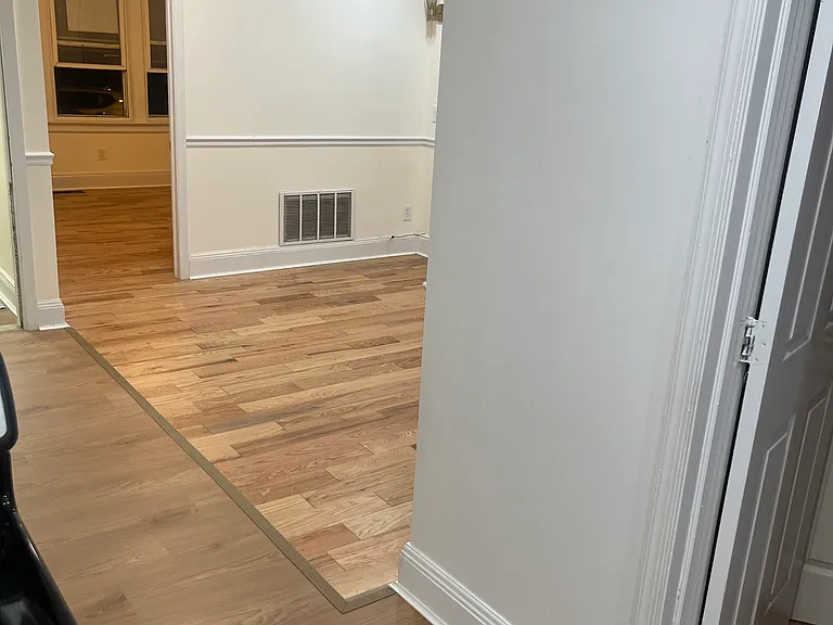 198 Boyd Ave — Photo 2