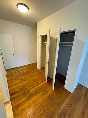 Rented by KNOCKKNOCK LLC | media 14