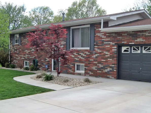 3209 Bluebird Ln, Granite City, IL 62040