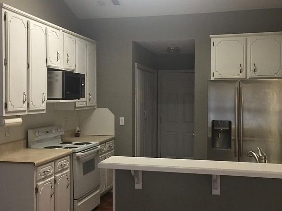 4th image of 2440 Amber Hills Dr