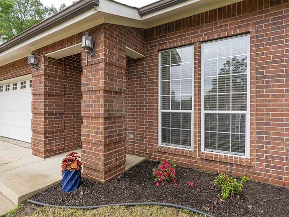 4th image of 715 Saratoga Dr
