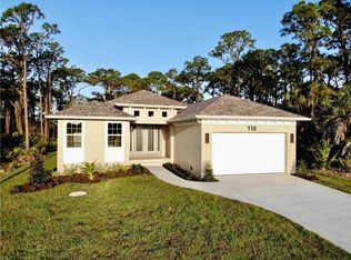 118 Opal Dr, Rotonda West, FL 33947