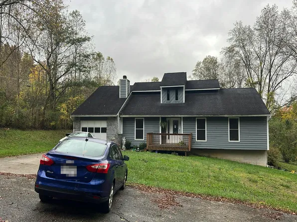 459 Dogwood Ln, Jacksboro, TN 37757