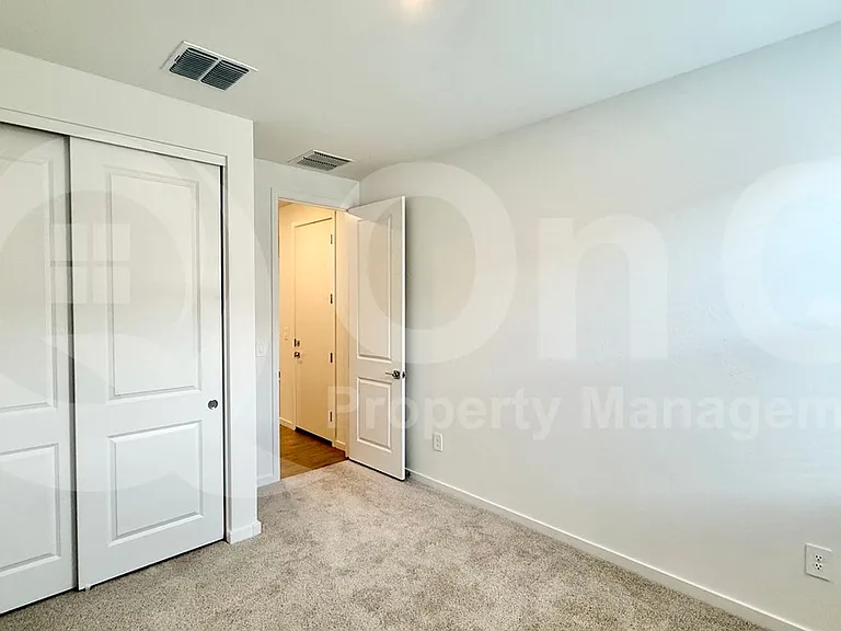 4422 W Hunter Trl — Photo 15