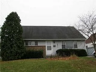 4011 Sexton Dr photo 1