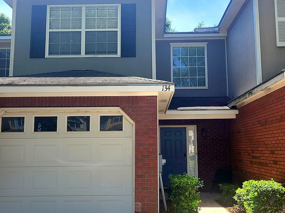 134 S Springview Dr