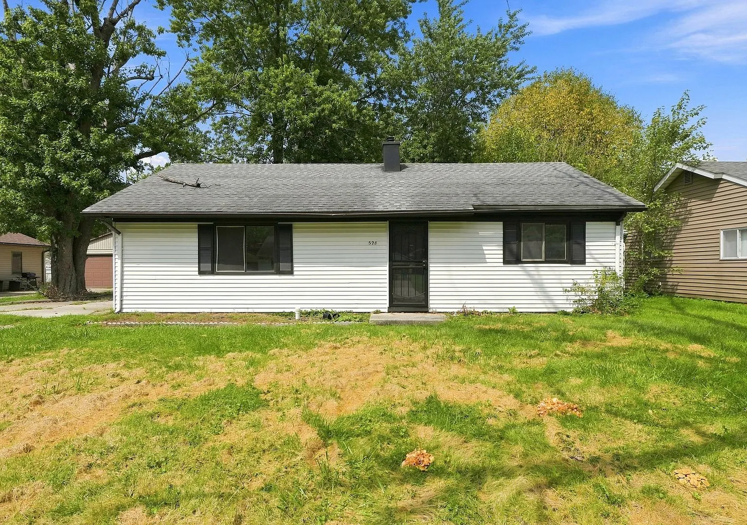 3 Bedroom Home In New Haven! — Photo 1