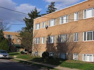 4401 Decatur St, Philadelphia, PA 19136