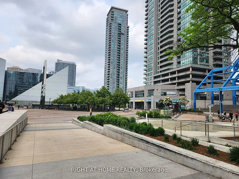 70 Town Centre Ct #407 — Photo 17