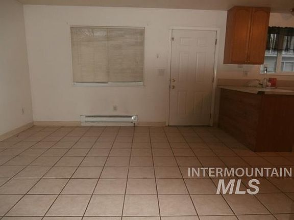5th image of 606-608 S Boise Ave