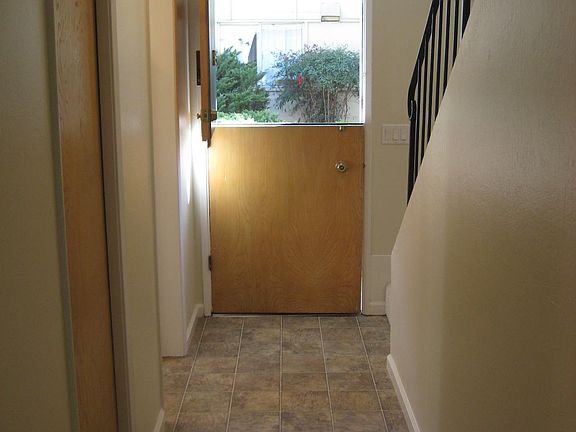 2nd image of 122 Tennyson Ave