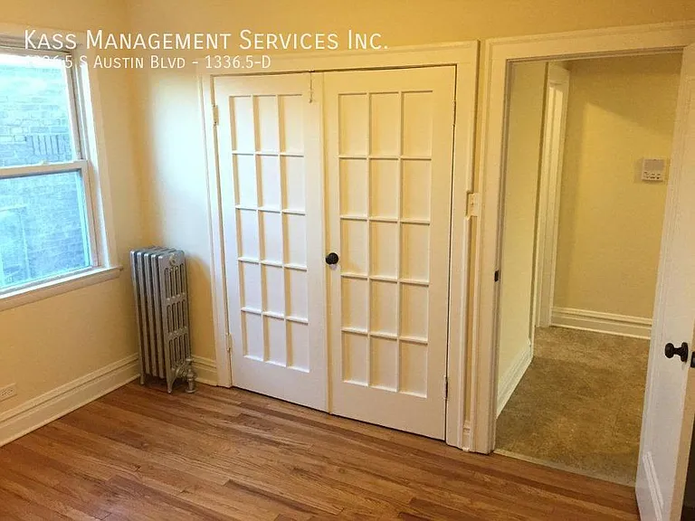 1336.5 S Austin Blvd #D — Photo 5