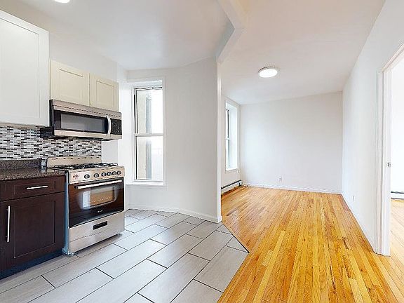 3rd image of 375 W 126th St APT 5B