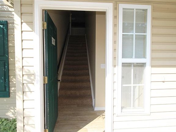 3rd image of 29882 Lenox Dr Suite 121