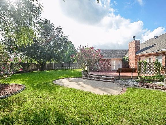2nd image of 2905 Oakbrook Ct