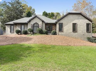 135 Bayvale Ct, Sandy Springs, GA 30328