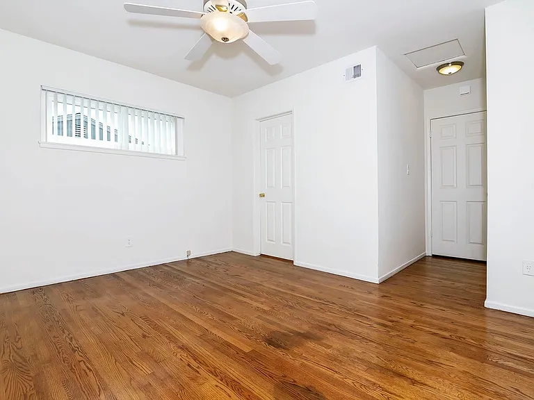 2171 Fairfield St — Photo 18