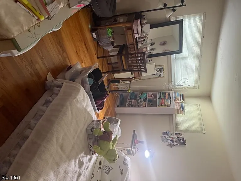 19 Anthony Blvd — Photo 2