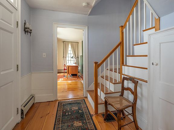 5th image of 1003 School Street