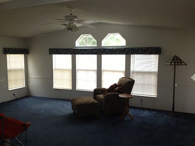 2nd image of 109 H R Linzy Ln