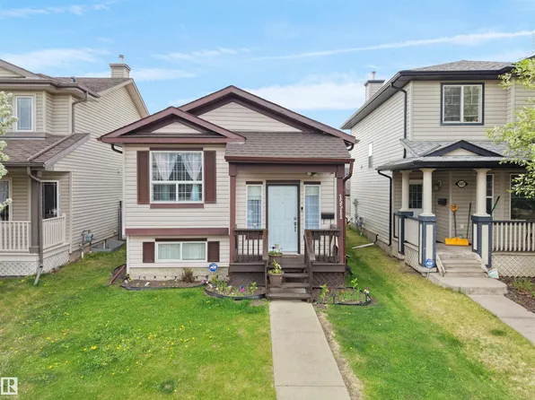 15511 45th St NW, Edmonton, AB T5Y 3G8