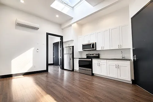 216 Knickerbocker Ave #2D Photo 1 216 Knickerbocker Ave #2D Photo 1