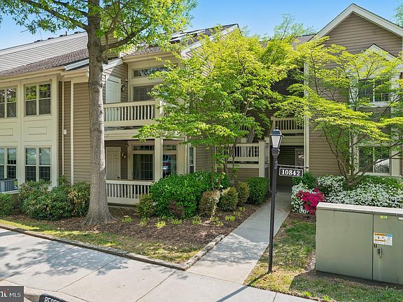 5th image of 10842 Antigua Ter APT 203