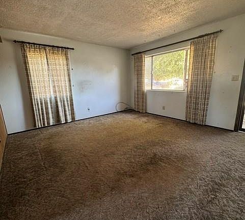 2nd image of 2231 Belle St