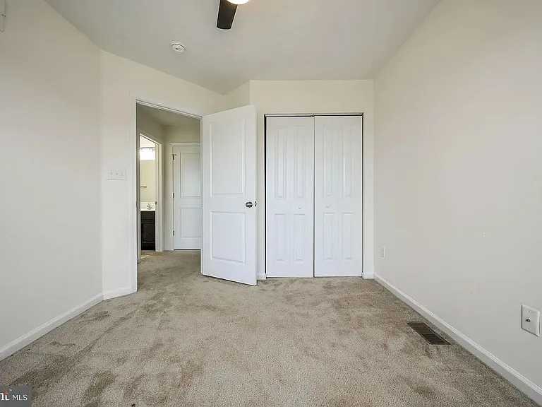 1340 Carrick Ct — Photo 19