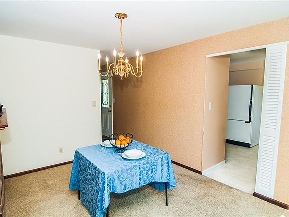 5th image of 4932 Arrowhead Dr