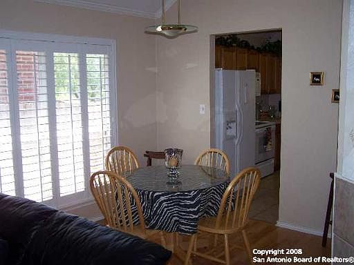 4th image of 3810 TAVERN OAKS