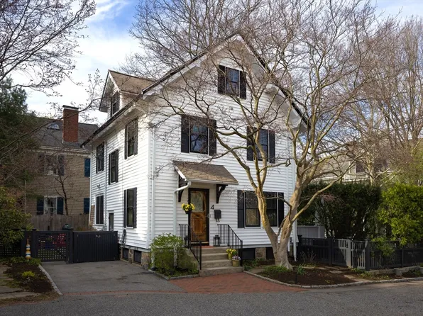 4 Vogel Ter, Brookline, MA 02445
