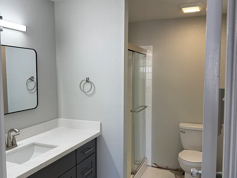 14517 NE 6th Pl #2 — Photo 5