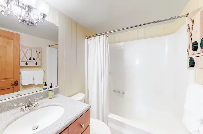4799 Meadow Dr #1 — Photo 3