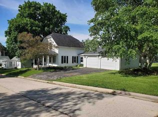 720 Sickle St, Platteville, WI 53818