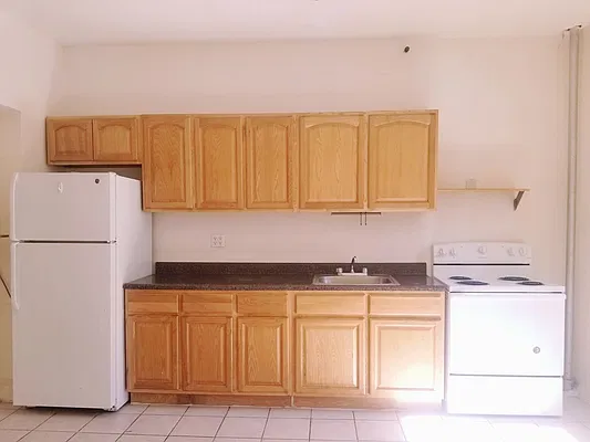 Rented by BRICK & GALO REALTY CORP | media 7