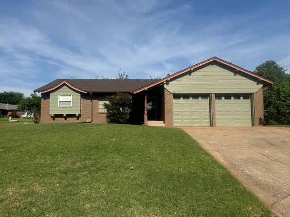1825 S Rankin St, Edmond, OK 73013