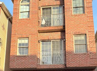 190 Arlington Ave #1, Jersey City, NJ 07305