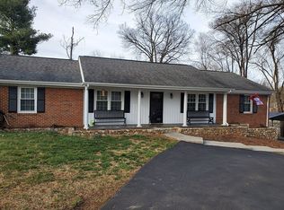 4709 Brookwood Dr, Roanoke, VA 24018