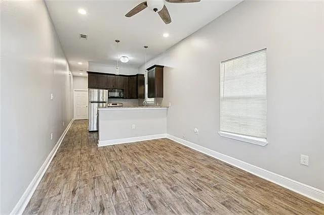 2 bed, 2.0 bath, 935 sqft, $1,650 — Photo 4