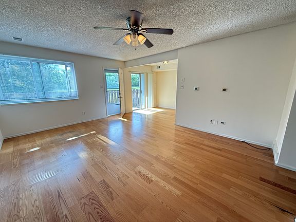 3rd image of 1166 Monroe Dr APT B