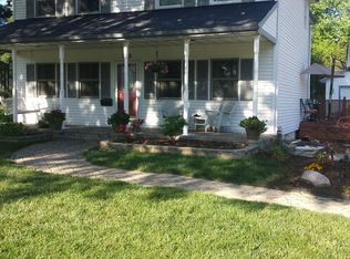 112 Central Ave, Aurora, IL 60506