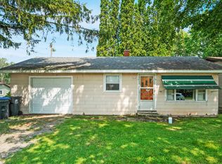 632 Division St, Winneconne, WI 54986