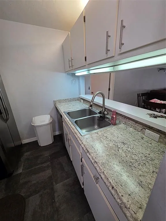 4 bed, 4.0 bath, 1177 sqft, $1,850 — Photo 3