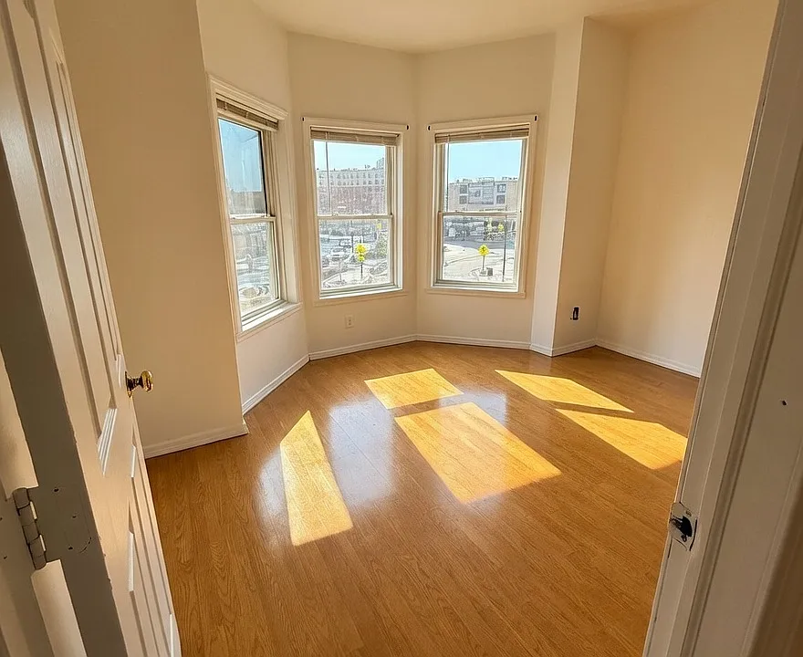 19 Kelley Sq #2