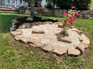 1 Cosmos Ln, Lock Haven, PA 17745